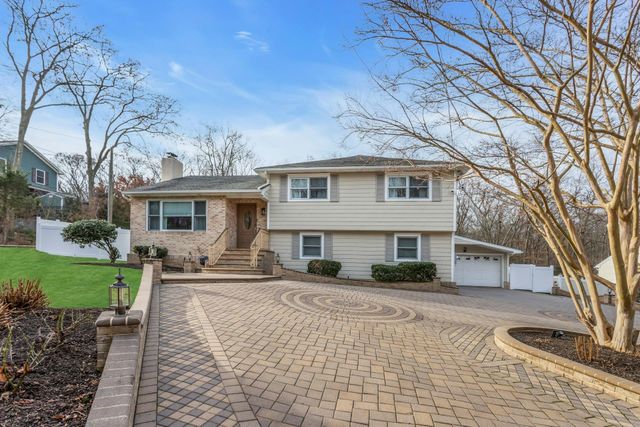 $1,598,000 | 157 Deforest Road | Dix Hills