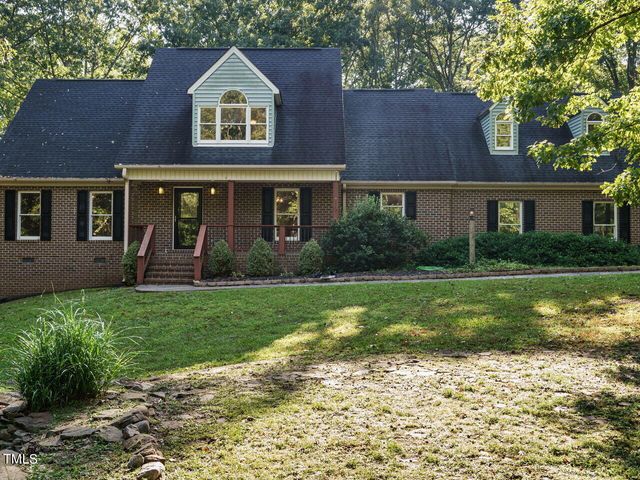 $565,000 | 363 Dublin Drive | Creekwood