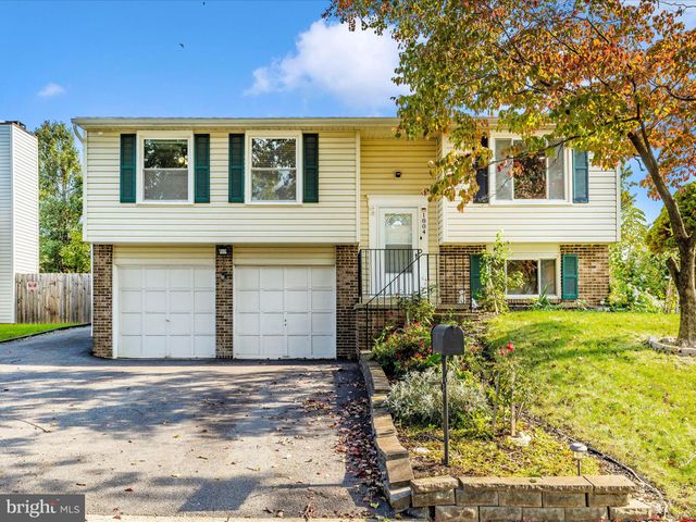 $420,000 | 1804 Rocky Glen Drive | Amber Meadows