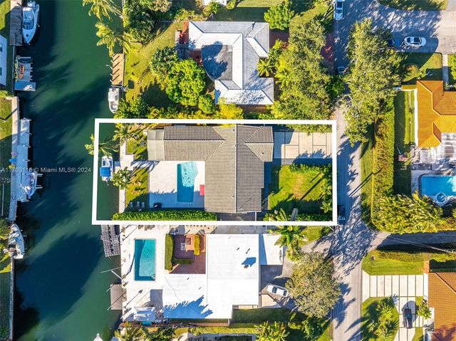 $2,995,000 | 1030 Northeast 105th Street | Miami Shores