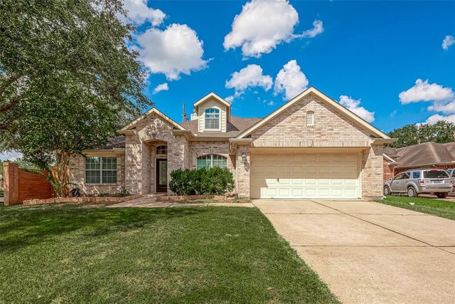 $520,000 | 2810 Silverbit Trail Lane | Cinco Ranch Equestrian Village