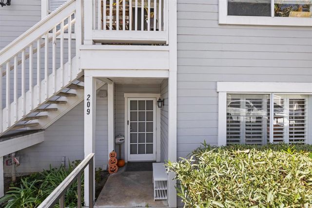 $795,000 | 209 Mangano Circle | Encinitas