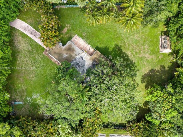 $2,495,000 | 7850 Southwest 112th Street | Pinecrest