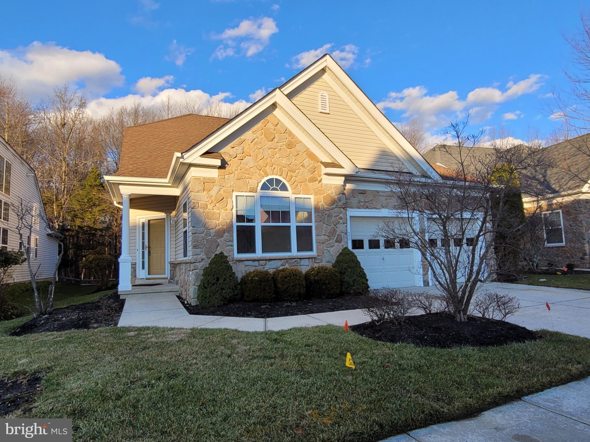 Welcome to 22 Huxley Circle, Marlton,NJ 08053