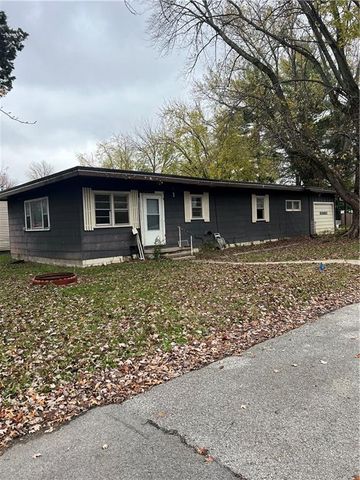 $100 | 902 North Robb Street | Robinson