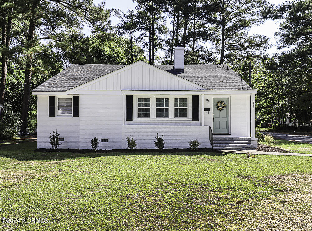 SUPER CUTE 3 BR 2 Bath