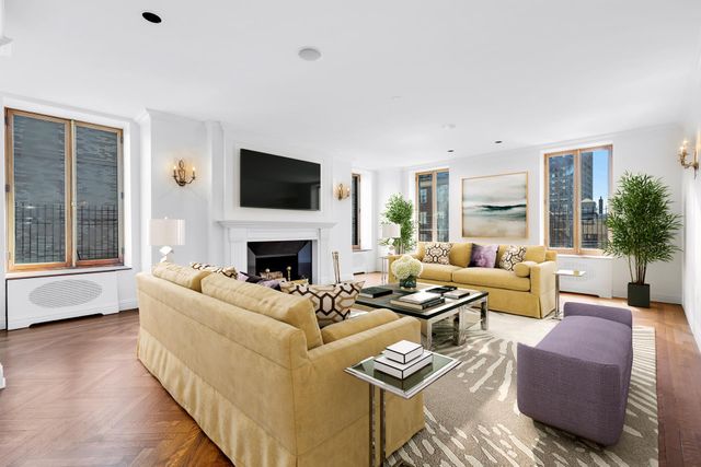 $2,550,000 | 1075 Park Avenue, Unit 14 | Upper East Side