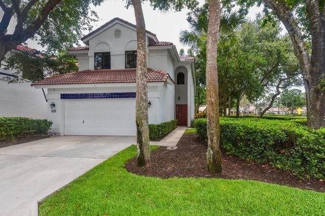 $717,000 | 5620 Amersham Way | Southwest Boca Raton