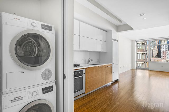 $750,000 | 303 East 33rd Street, Unit 10B | Kips Bay