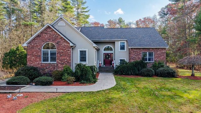 $965,000 | 34 Wood Duck Road | Acushnet