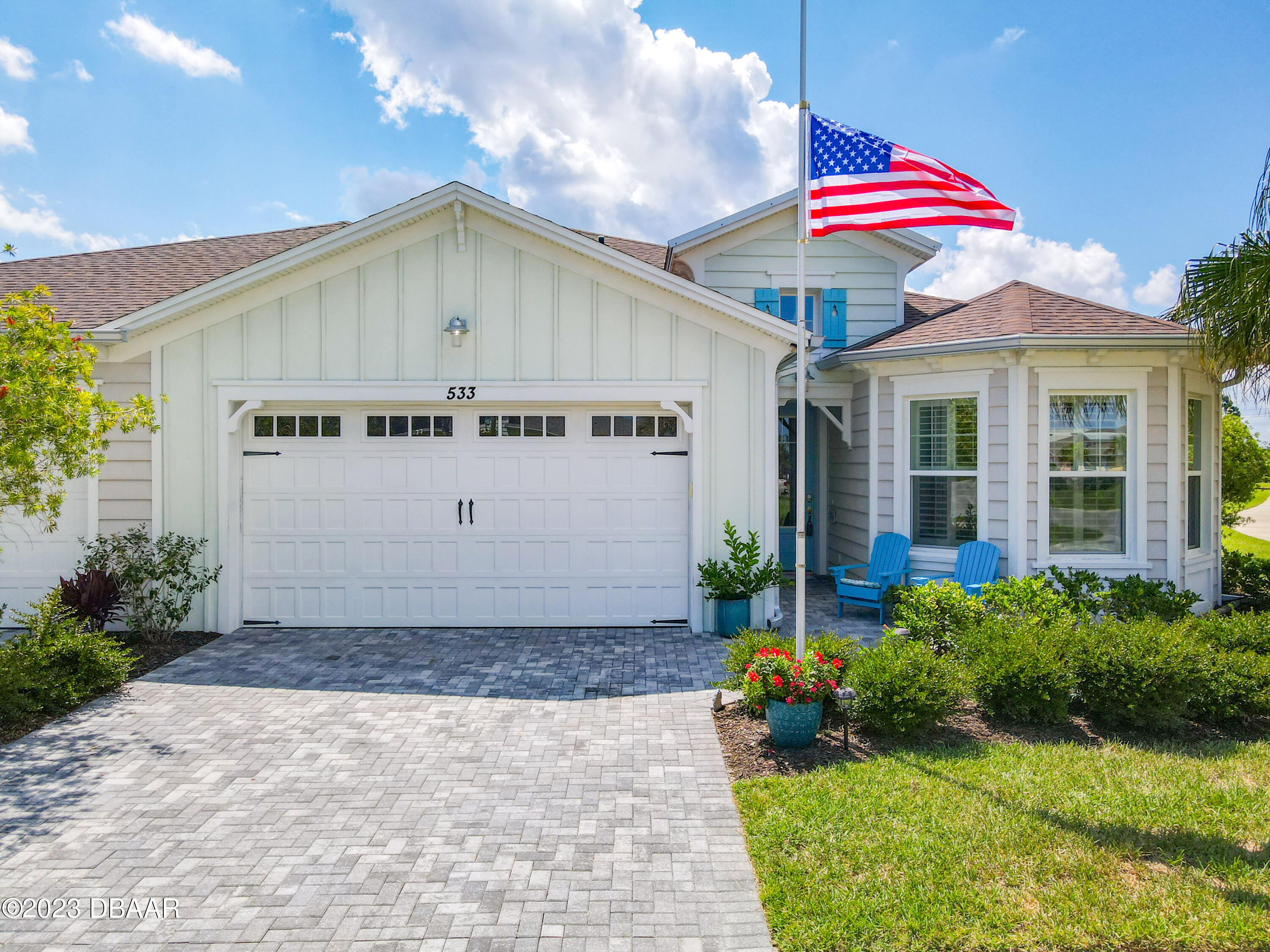 a front view of house with yard