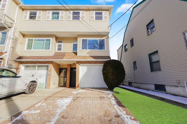 $645,000 | 101 Wyona Avenue | South New York