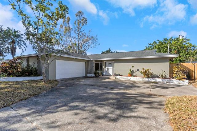 $462,000 | 904 Normandy Road | Clearwater