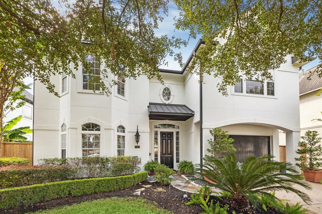 Beautiful home in the very HEART of Bellaire.