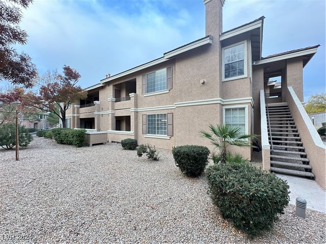 $1,745 | 9901 Trailwood Drive, Unit 1056 | The Trails