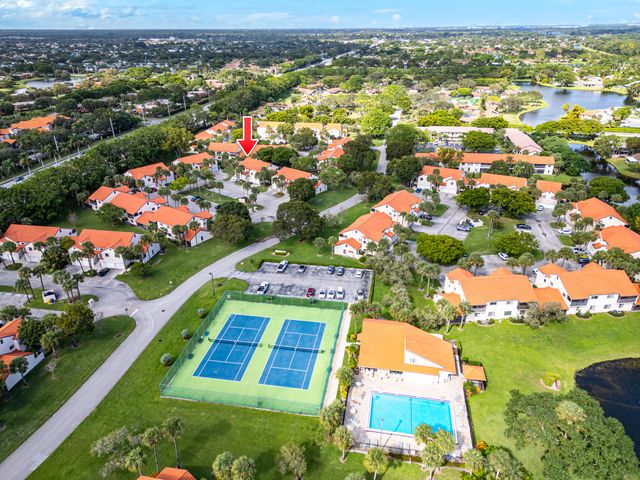 $255,000 | 8 Vía De Casas Sur, Unit 101 | Boynton Beach