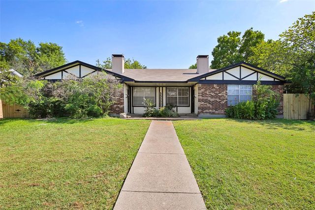 $2,200 | 3120 Royal Lane | Northwest Dallas