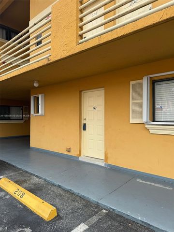 $2,150 | 180 Royal Palm Road, Unit 112 | Hialeah Gardens