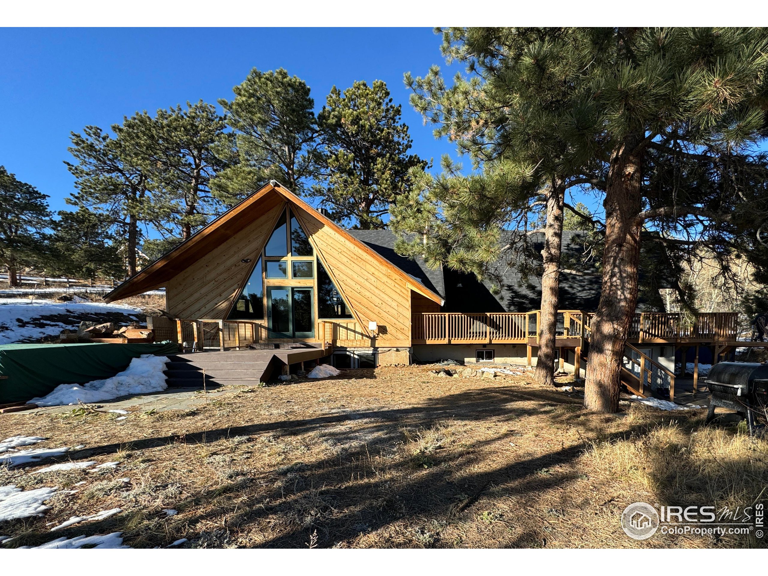 a view of house with outdoor space