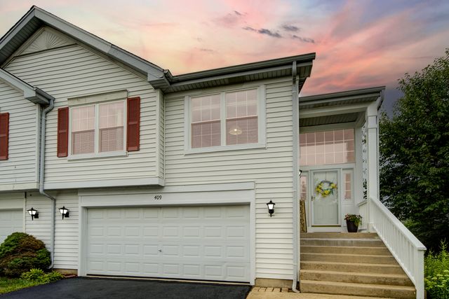 $324,495 | 409 Gloria Lane | Oswego