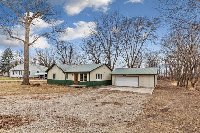 $225,000 | 85135 South Island Circle | Moscow Township - Freeborn County