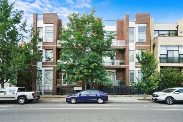 $619,999 | 2140 West Armitage Avenue, Unit 2W | Bucktown