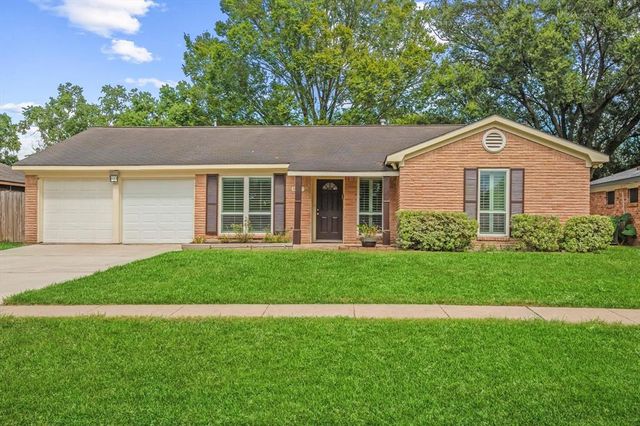 $280,000 | 8707 Braes River Drive | Sharpstown