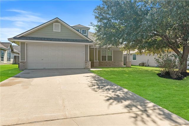 $289,900 | 2707 Barronwood Drive | Bryan