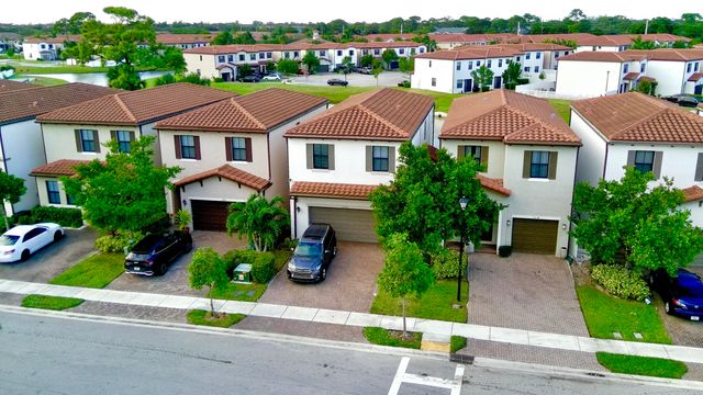 $549,999 | 3012 King Palm Way | Riviera Beach