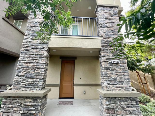 $1,100,000 | 24500 Autumn Mist Way | Santa Clara - Hayward