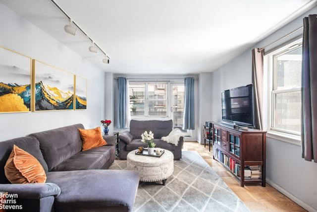 $730,000 | 340 East 80th Street, Unit 8G | Upper East Side