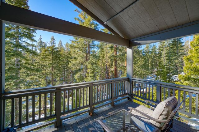 $1,100,000 | 355 Northridge Drive | Meeks Bay