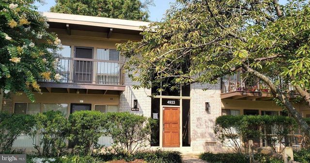 $1,800 | 4933 Americana Drive, Unit 207 | Fairfax Heritage