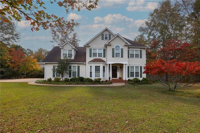 $420,000 | 109 Stonewall Drive