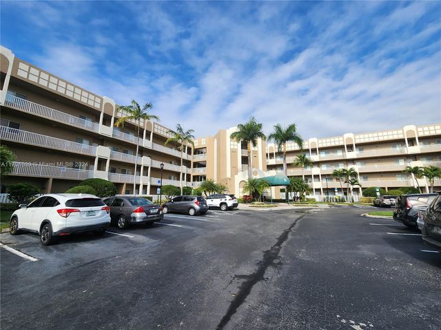 $309,900 | 7623 Southampton Terrace, Unit 201 | Westwood