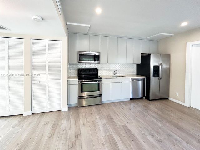 $2,100 | 2400 Northeast 26th Street, Unit 1 | Coral Ridge