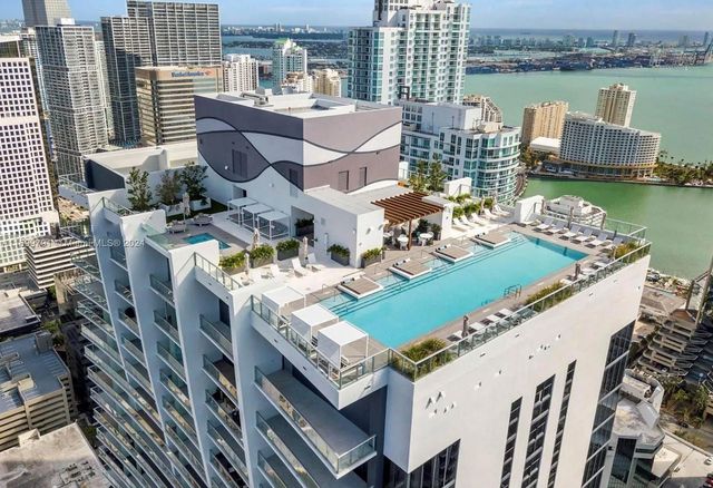 $810,000 | 1010 Brickell Avenue, Unit 4408 | Brickell