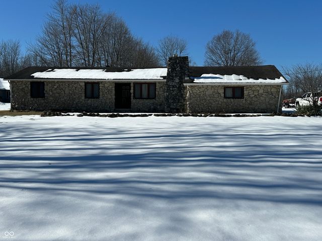 $269,000 | 7812 South 400 West | Ohio Township - Bartholomew County