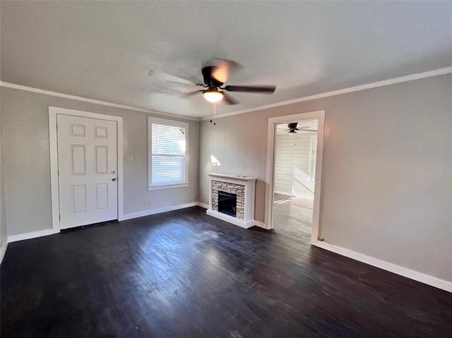 $995 | 607 North 23rd Street | Corsicana