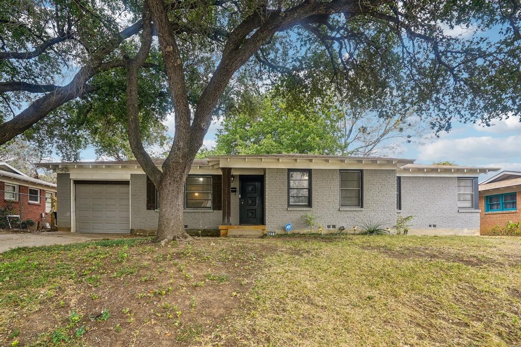 front view of house with a yard