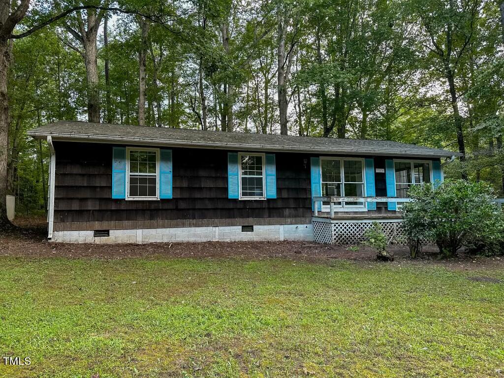 a view of a house with a swimming pool