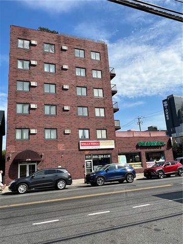 $799,000 | 2570 East 17th Street, Unit 2C | Sheepshead Bay