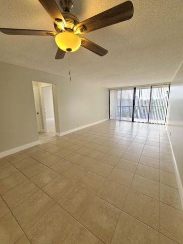 $2,550 | 4 Royal Palm Way, Unit 6050 | Southeast Boca Raton