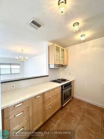 $2,300 | 1450 North Riverside Drive, Unit 105 | Beach