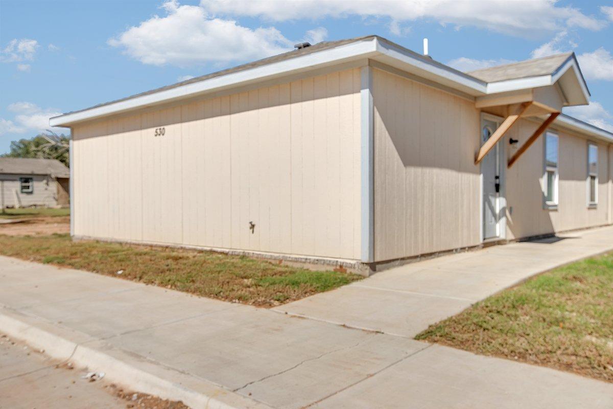 a view of a garage