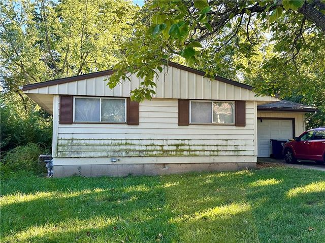 $150,000 | 8407 East 91st Street | Fairwood and Robandee