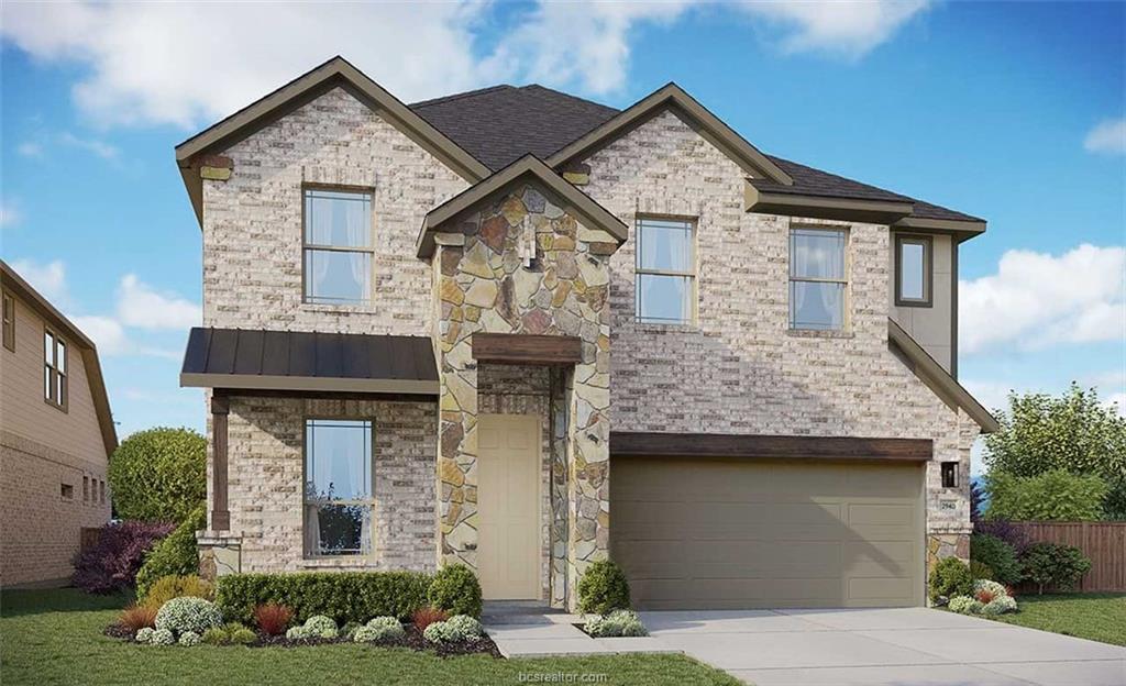 View of front of home featuring a front yard and a