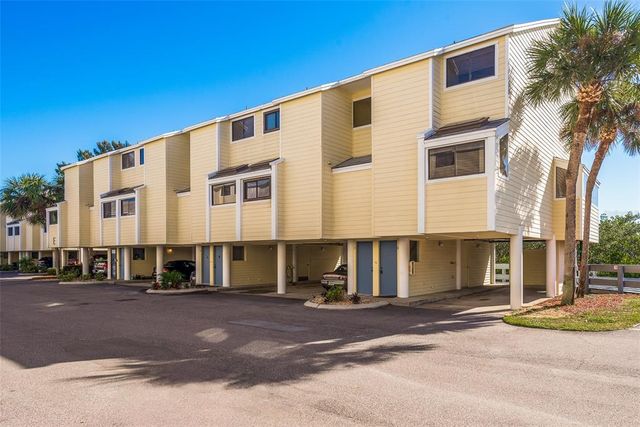 $299,900 | 1500 Sunset Road, Unit E3 | Tarpon Springs