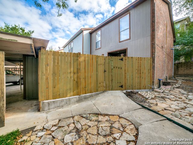 $2,900 | 12013 Ashrock Court | San Antonio