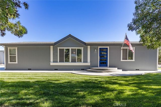 $900,000 | 9204 Eucalyptus Avenue